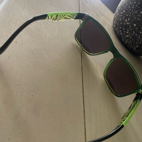 NWT Quicksilver Sunglasses Unisex - Picture 2 of 7